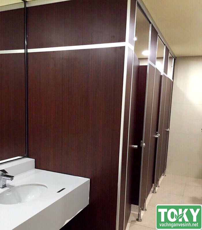 Tiếp tục dự án vách ngăn vệ sinh tại Lotte Long Biên