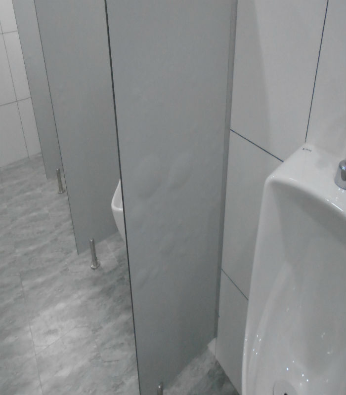 3 dấu hiệu cho thấy công trình vách ngăn vệ sinh xuống cấp