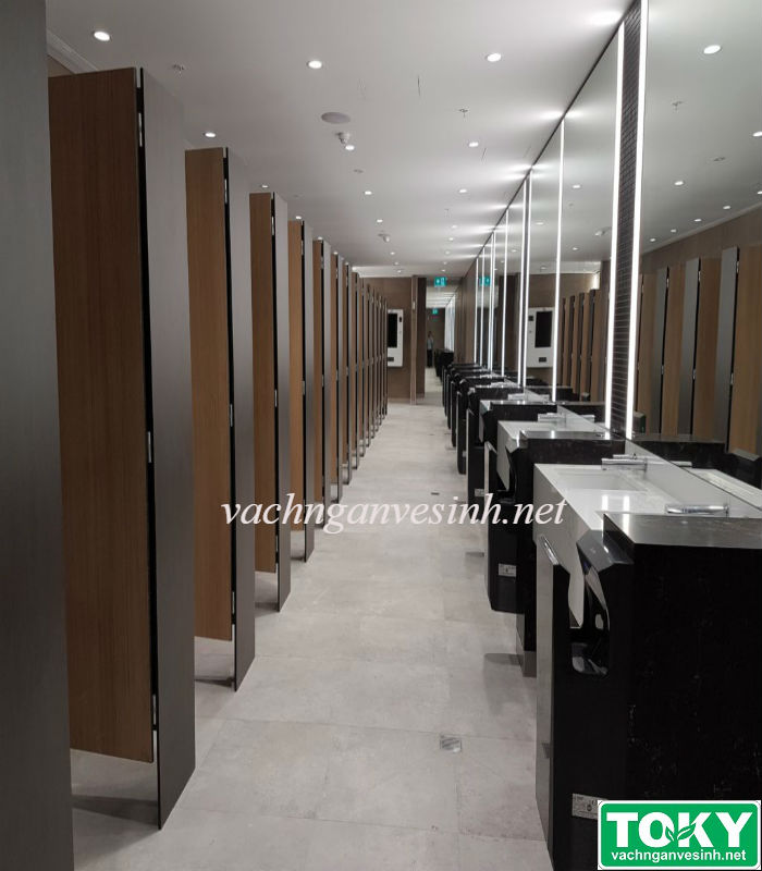 Vách ngăn vệ sinh tại Yên Bái – Mẫu đẹp, rẻ, chuẩn tiến độ
