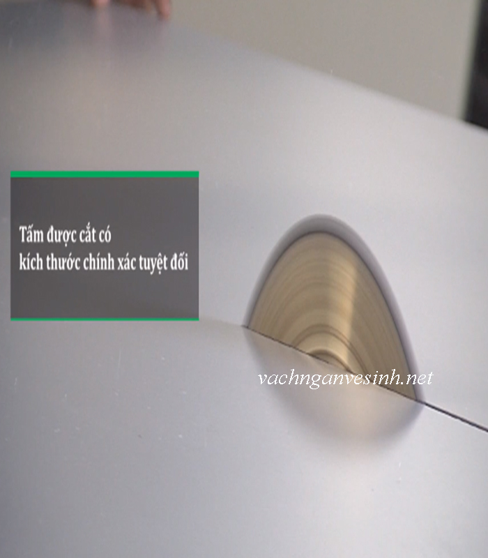 Dịch vụ cắt tấm vách ngăn vệ sinh compact giá rẻ – Chuẩn kỹ thuật, chính xác cao