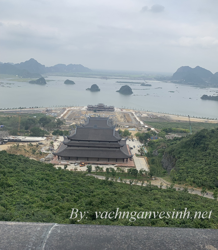 Bộ sưu tập vách ngăn vệ sinh tại ngôi chùa lớn nhất thế giới