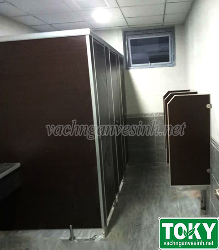 Xu hướng thi công mẫu vách ngăn vệ sinh vân gỗ năm 2019