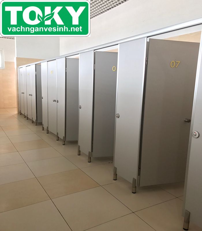 Thiết kế vách ngăn vệ sinh giúp diệt gián hiệu quả – Giải pháp từ chuyên gia