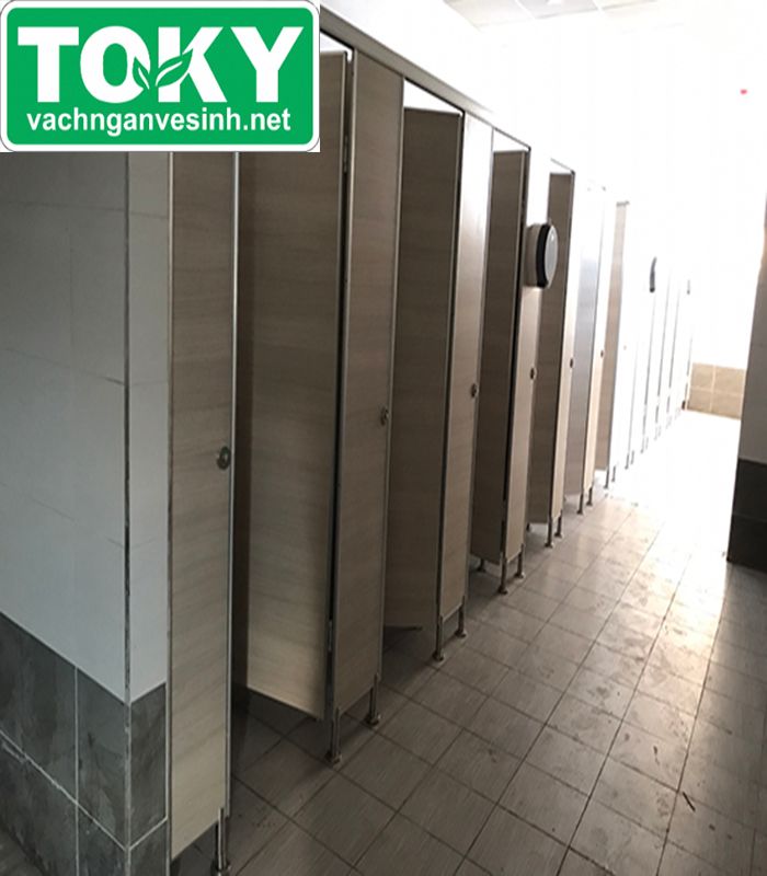 Thi công vách ngăn vệ sinh cho nhà vệ sinh tiêu chuẩn 5 sao