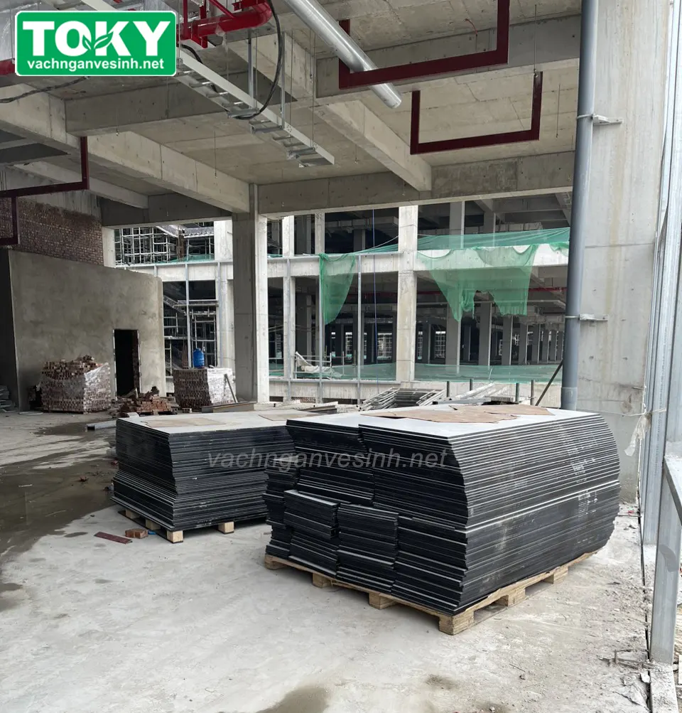 Quy trình lắp đặt vách ngăn vệ sinh compact laminate hoàn hảo nhất