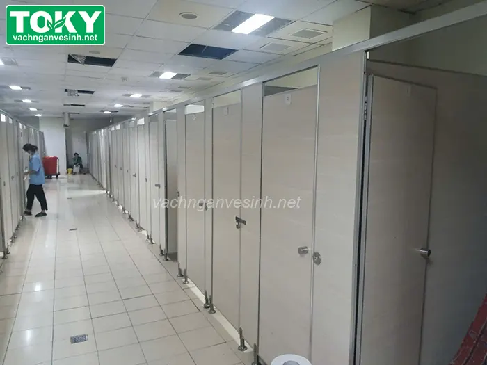 Báo giá vách ngăn vệ sinh mfc