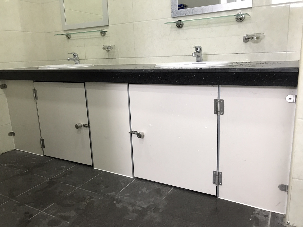 Tổng hợp các loại vách Compact HPL: Màu sắc, kích thước, độ dày