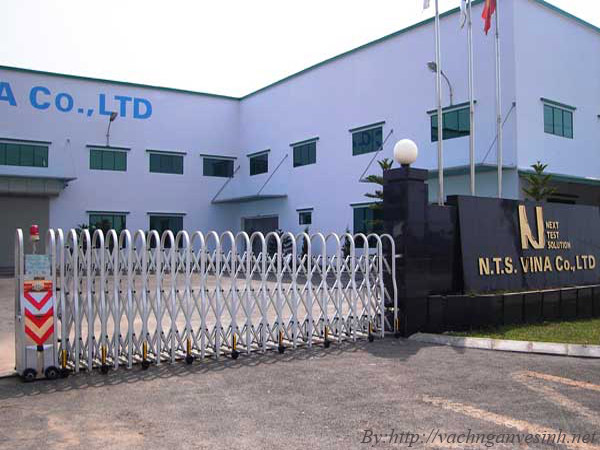 Thi công vách ngăn vệ sinh MDF tại nhà máy NST Vina