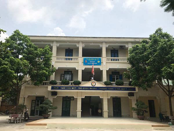 Khuôn viên trường THCS Kim Nỗ, Đông Anh, Hà Nội