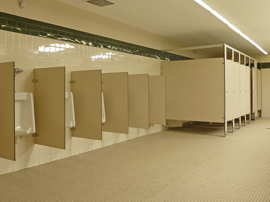 tiêu chuẩn nhà vệ sinh trường trung học