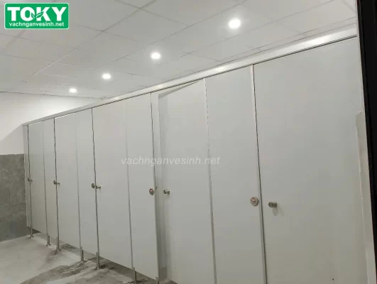 Tuyệt chiêu lựa vách ngăn vệ sinh compact đúng chất lượng - Góc nhìn chuyên gia 20 năm kinh nghiệm