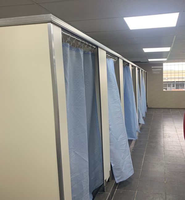 vách ngăn phòng tắm tại khu ký túc xá công nhân Bujeon