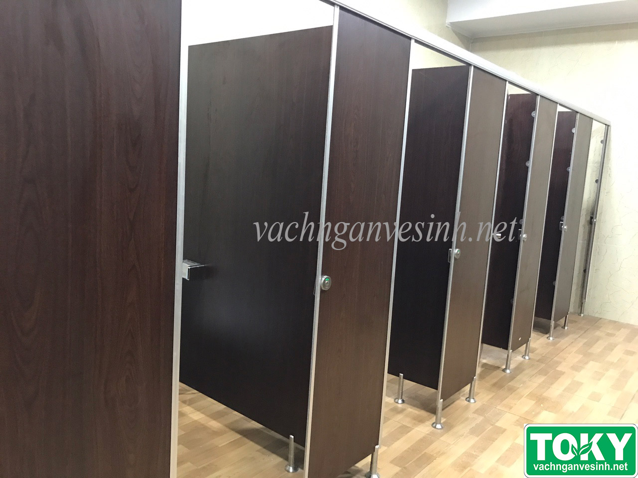 Vách ngăn vệ sinh tại Hà Tĩnh | Báo giá nhanh ưu đãi tới 10%