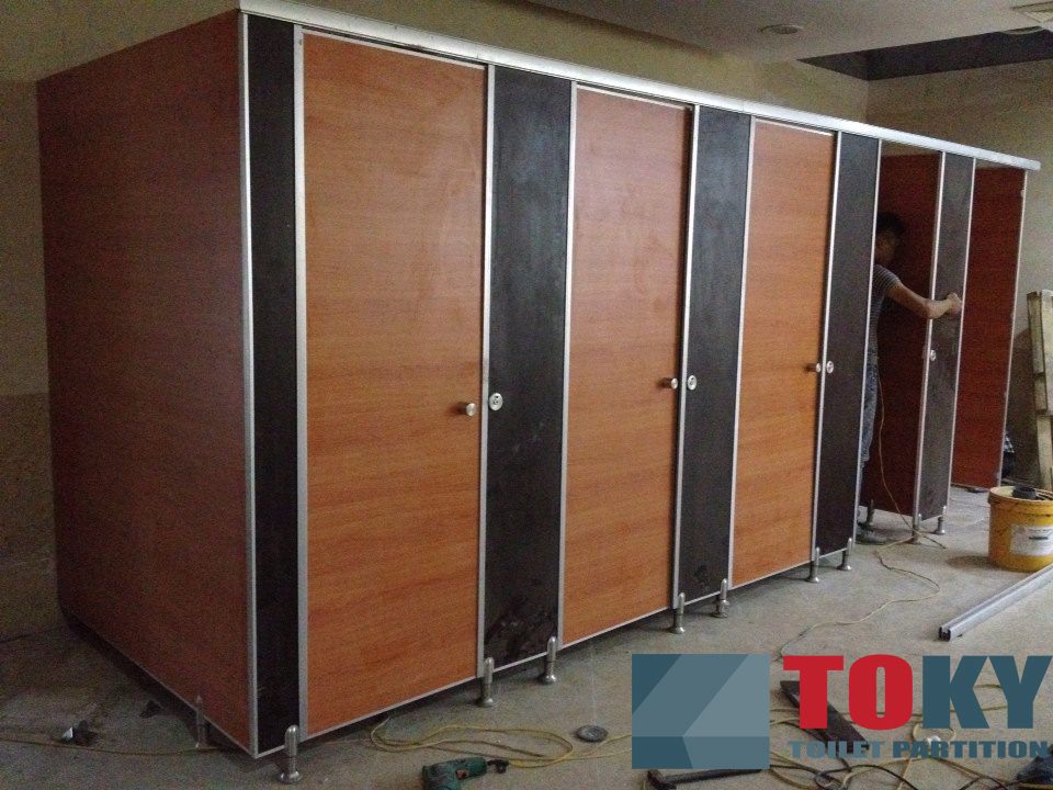 Ưu đãi lớn khi thi công vách ngăn vệ sinh tại Vĩnh Phúc – Chỉ có tại Daloi