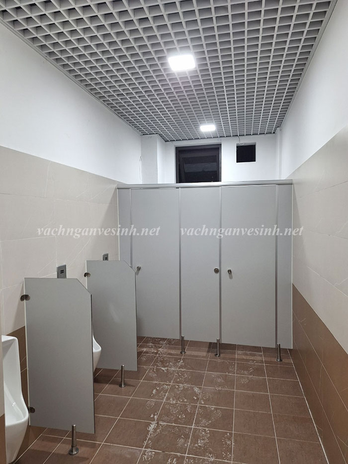 Lắp đặt vách ngăn vệ sinh cho Tổng công ty quản lý bay Việt Nam