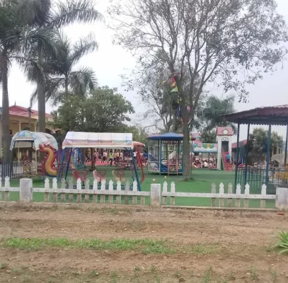 Dự án vách ngăn vệ sinh tại trường mầm non Nghĩa Trung số 2
