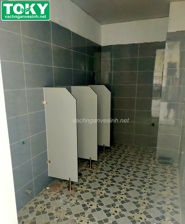 Dự án vách ngăn vệ sinh tại trường mầm non Nghĩa Trung số 2