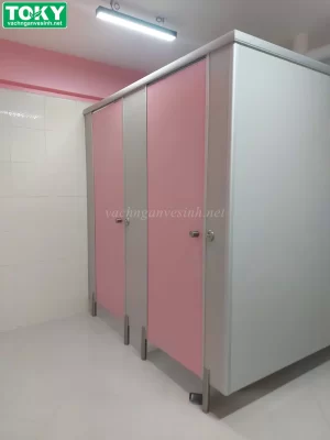 Kinh nghiệm tối ưu chi phí vách ngăn vệ sinh 20 năm thi công thực tế
