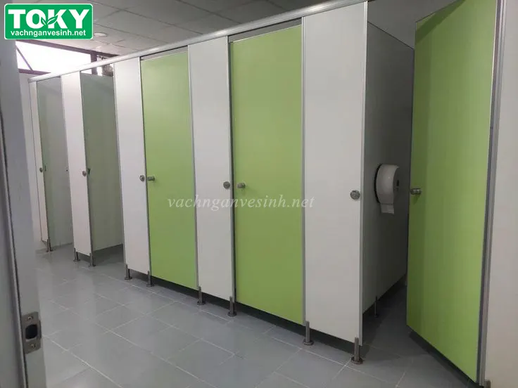 So sánh vách ngăn vệ sinh compact hpl và cdf