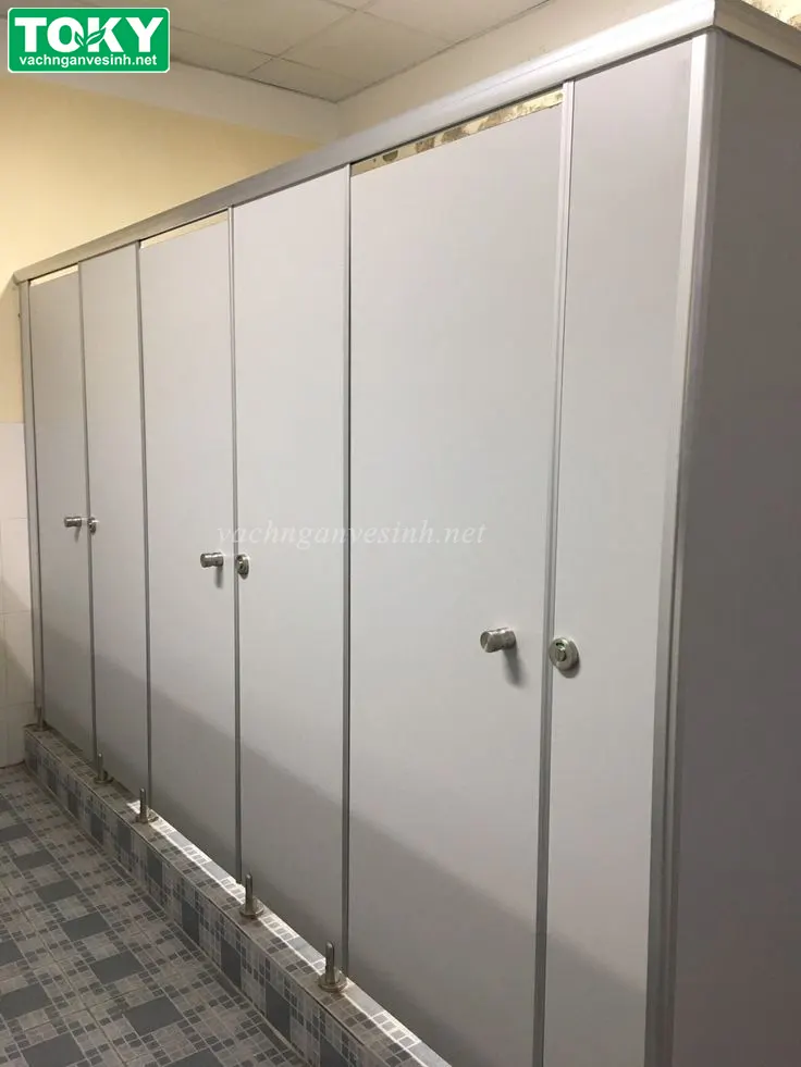 So sánh vách ngăn vệ ính compact hpl và cdf