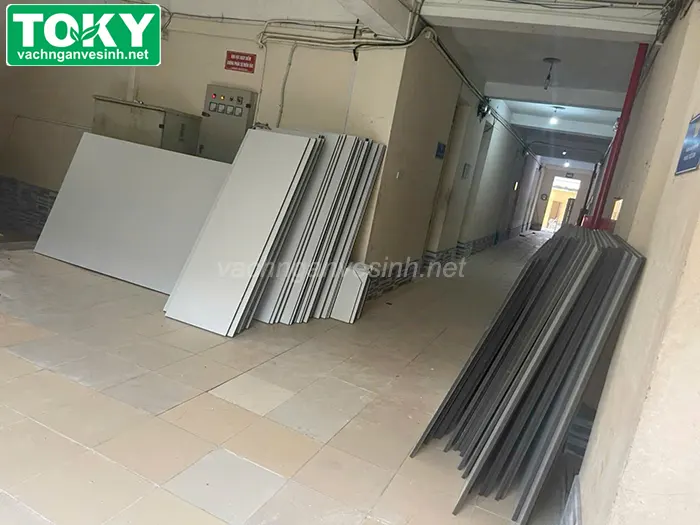 Thi công vách ngăn vệ sinh trọn gói