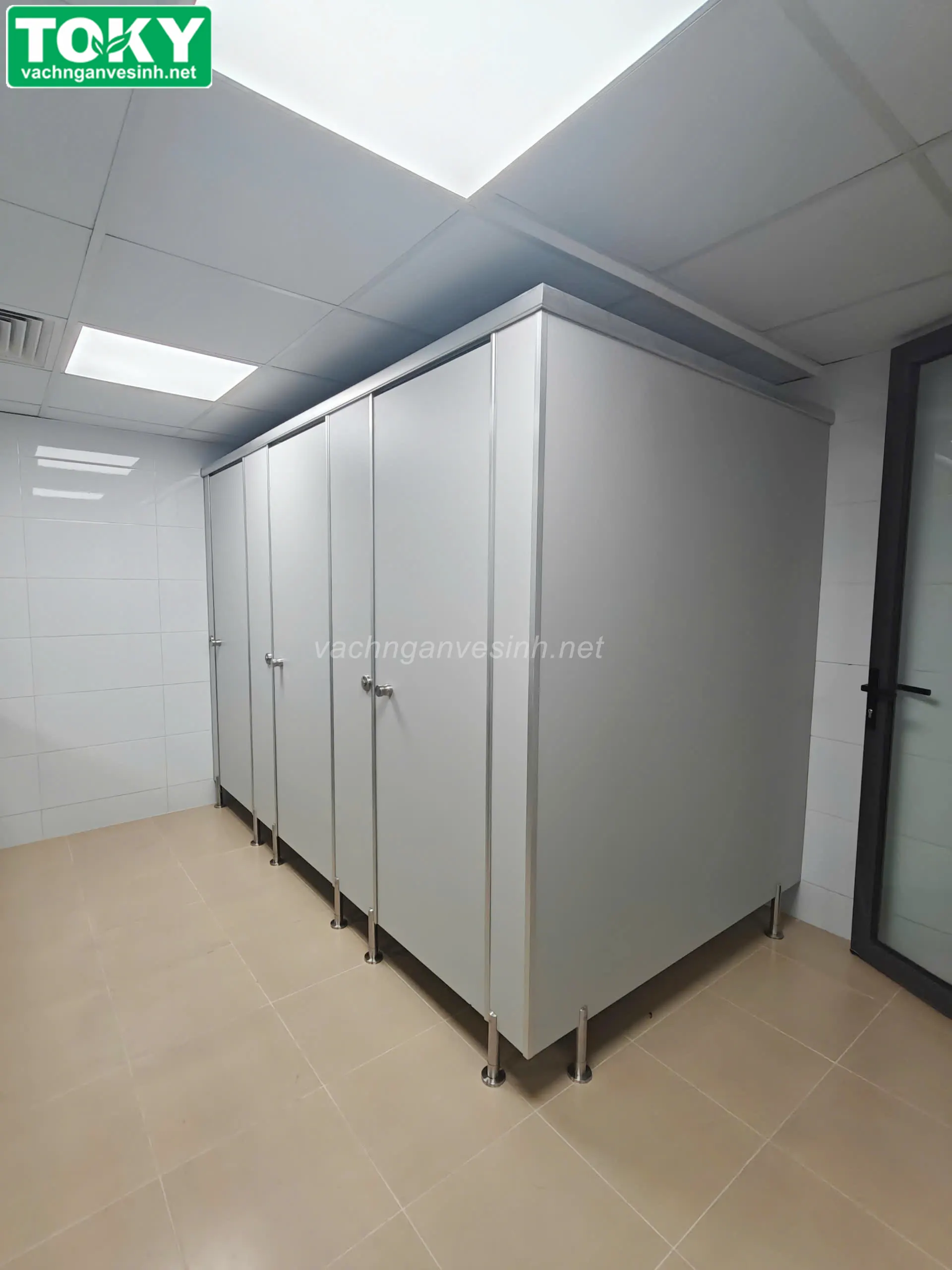 Toky thi công vách ngăn vệ sinh tại Marriott Hotel - Khách sạn 5 sao Quốc tế