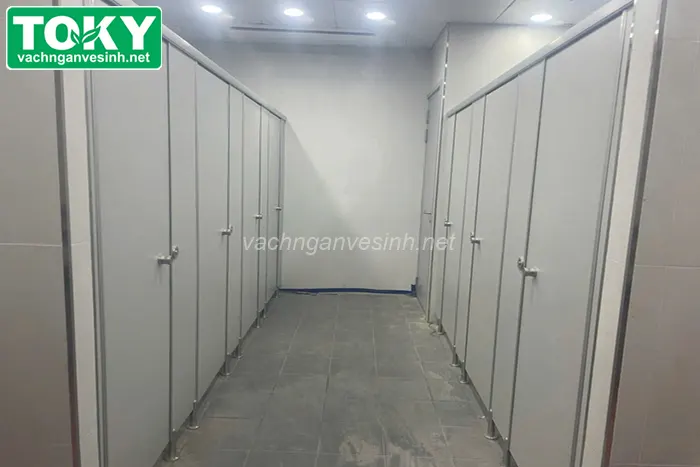 Vách ngăn vệ sinh MDF công nghiệp
