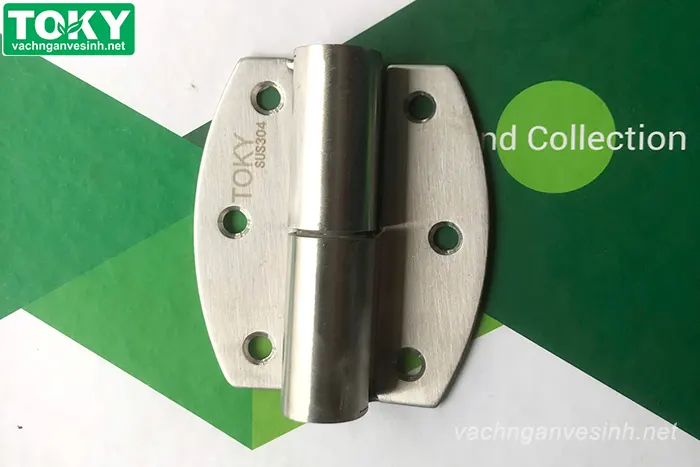 Phụ kiện bản lề vách ngăn vệ sinh inox 304 6 lỗ GEKO-BL6TP