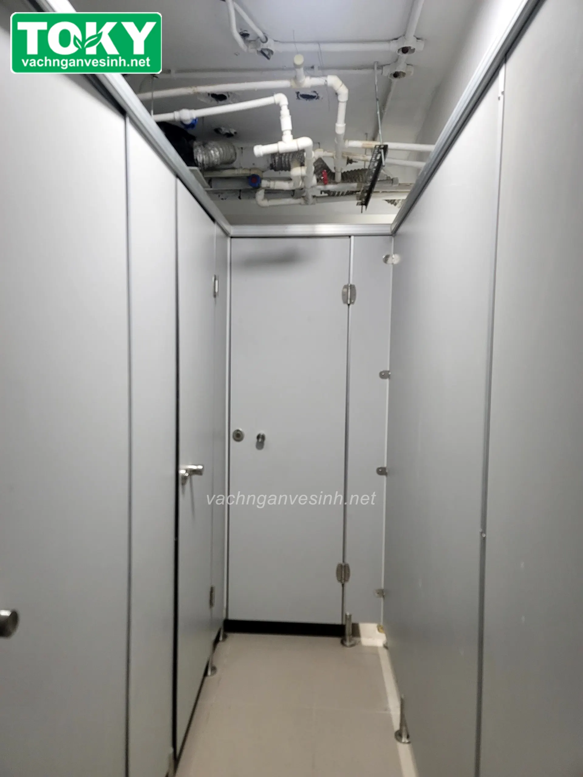 Cung cấp & thi công vách ngăn vệ sinh Compact phường Hoàn Kiếm – Cửa Nam