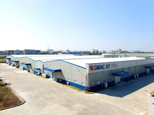 Toky thi công vách ngăn vệ sinh cho nhà máy Smac - Giai đoạn 1