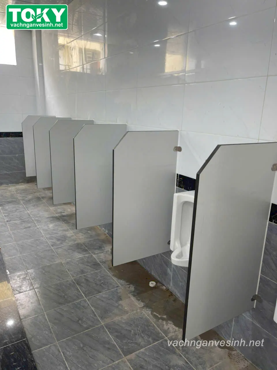 Bộ sưu tập vách ngăn vệ sinh tiểu nam Compact bền, đẹp, rẻ từ thực tế