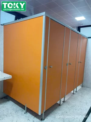 Cung cấp và thi công vách ngăn vệ sinh Compact Phường Kim Liên - Ô Chợ Dừa