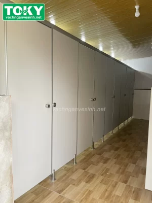 Sản xuất & Thi công vách ngăn vệ sinh Compact phường Dương Nội – Chất lượng vượt trội