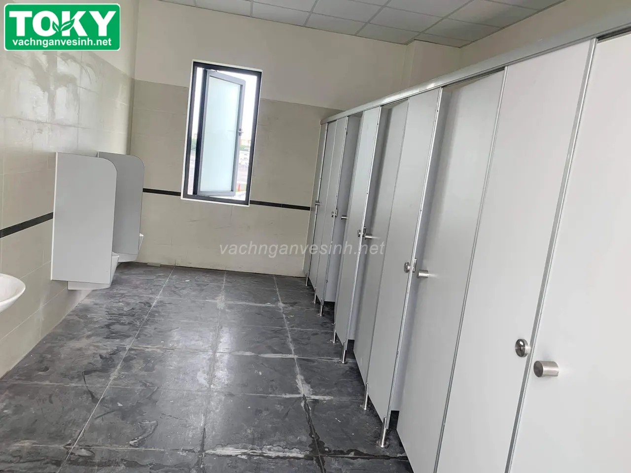 Vách ngăn vệ sinh phường Cầu Giấy – Chuyên gia giải pháp tối ưu toàn diện