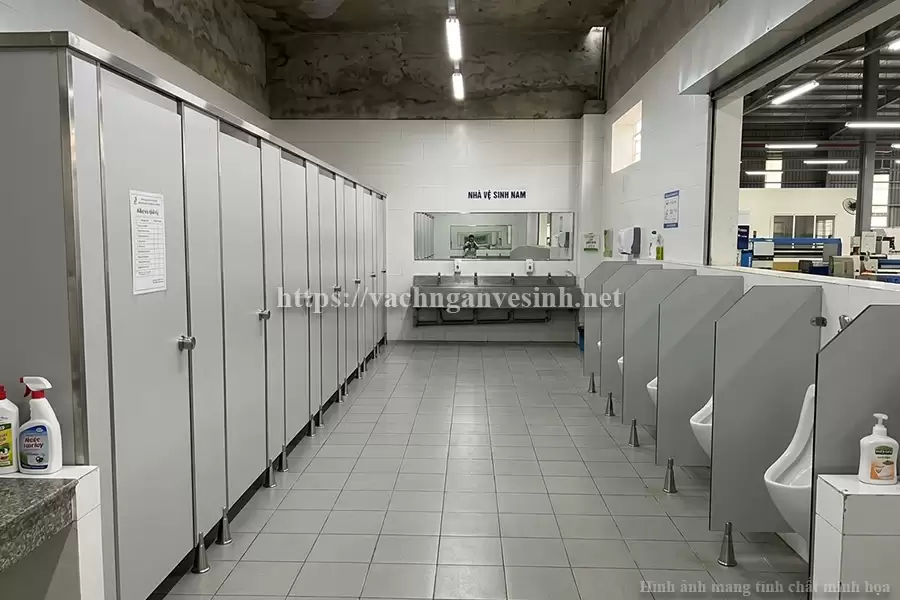 Bản chất lớp bề mặt của vách ngăn vệ sinh compact chống trầy xước là gì?