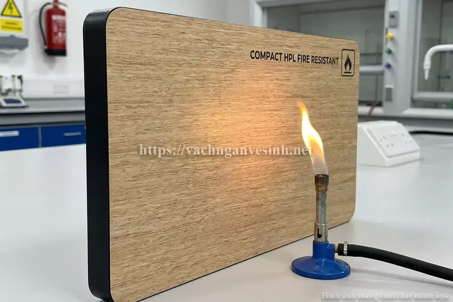 Vách ngăn vệ sinh compact chống cháy lan có đạt tiêu chuẩn PCCC