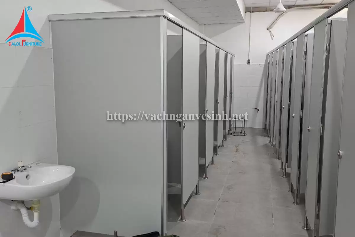 https://vachnganvesinh.net/bao-gia-vach-ngan-ve-sinh-compact-hpl.html